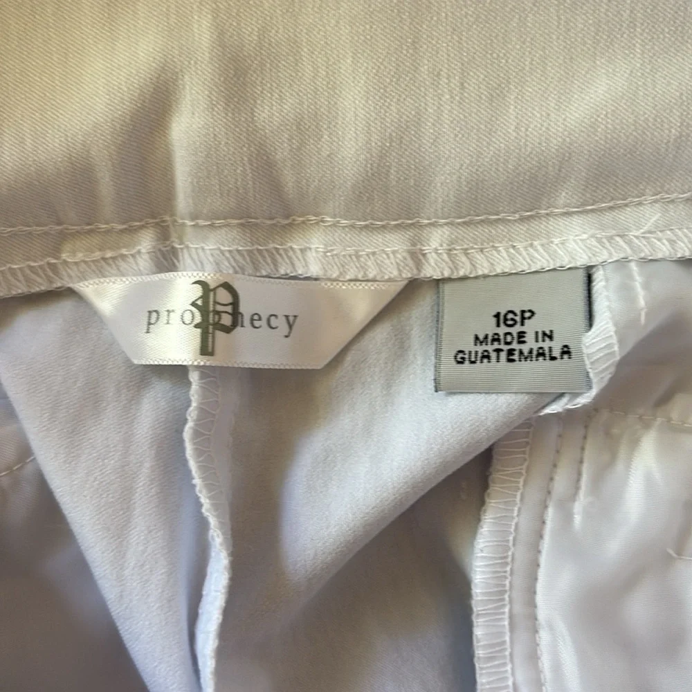 NWT Prophecy Women's 16P White Comfort Waistband Stretch Capri Pants - Picture 4 of 5